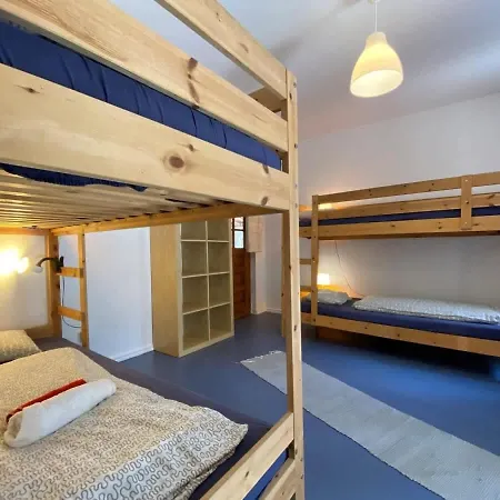 Alojamento de Acomodação e Pequeno-almoço Da Silva Surfcamp 4 Bettzimmer Mit Fruehstueck Lourinhã